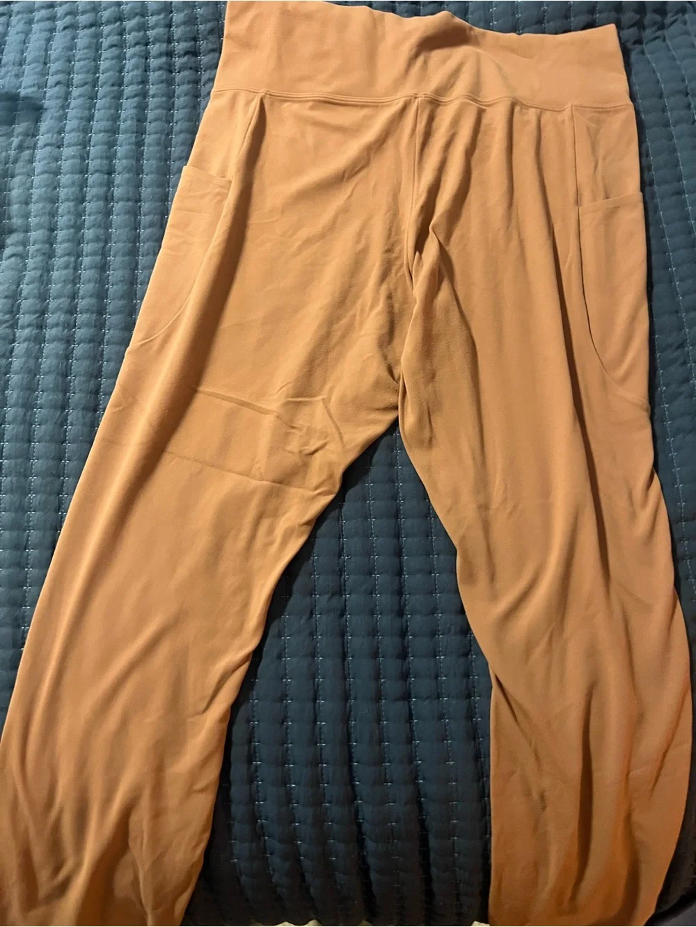 REI Women's High-Waist Performance Leggings in Rust Brown - Picture 3 of 3